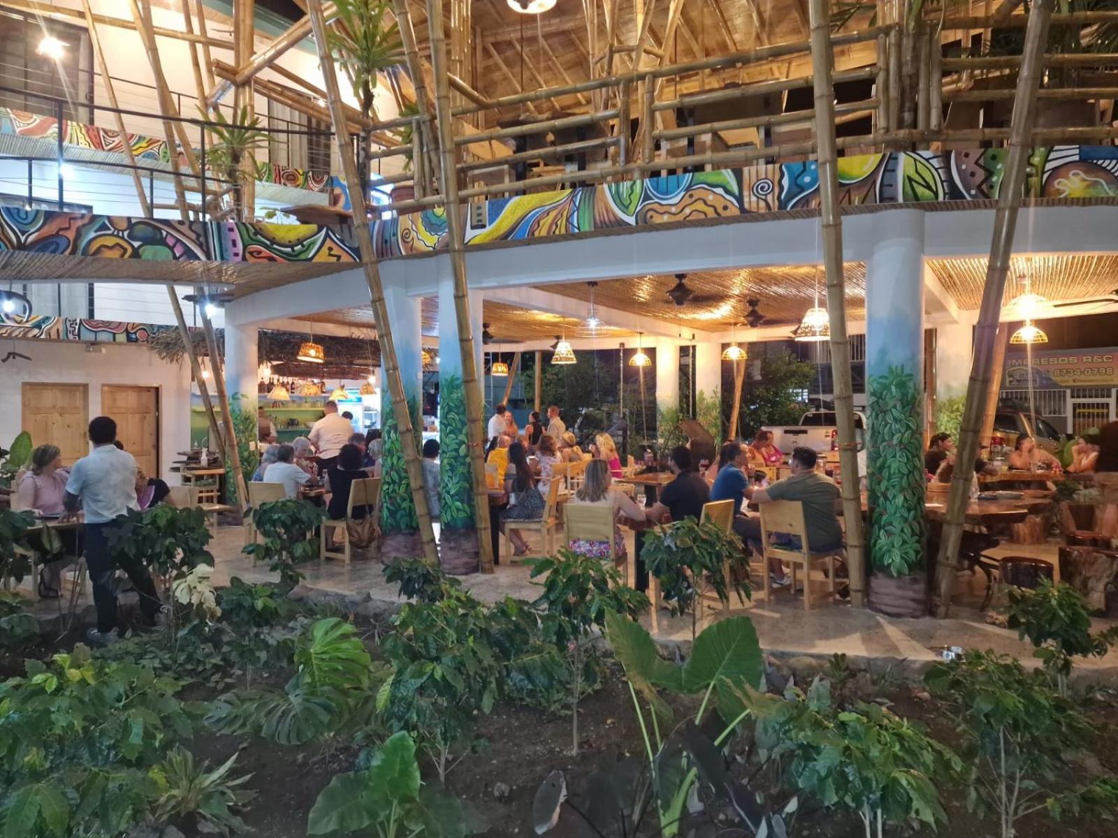 Bonding Coffee Roaster Cafe & Hotel Quepos Zewnętrze zdjęcie