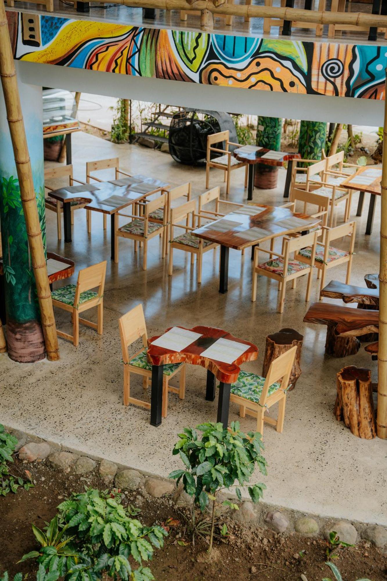 Bonding Coffee Roaster Cafe & Hotel Quepos Zewnętrze zdjęcie